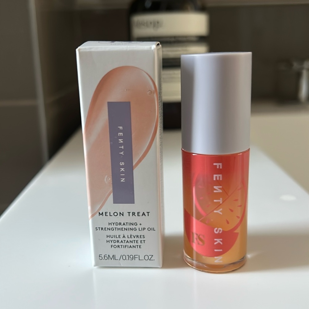 NEW Fenty Hydrating and Strengthening Lip Oil